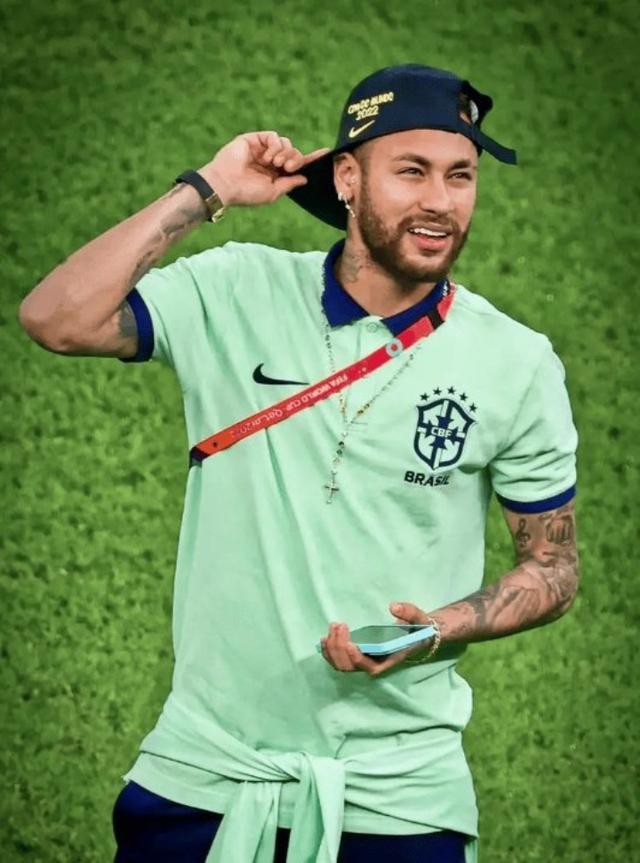 内马尔官方宣布晋级下一阶段新规，西班牙队引发争议！引发球迷热议的简单介绍