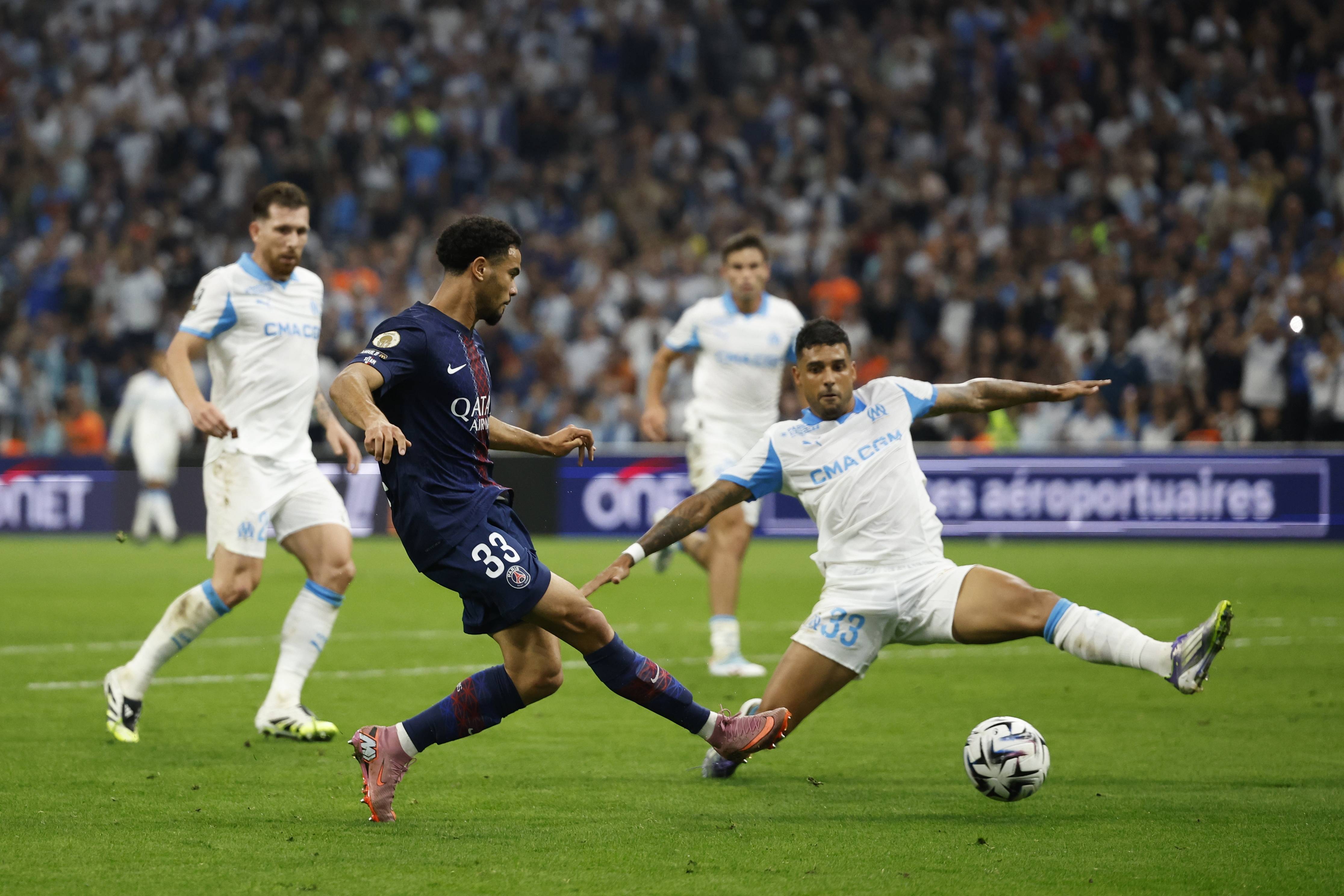 国际比赛日上海海港备战意甲国际比赛日罗马备战法国杯，网友：上海海港围绕德甲门线救险的简单介绍